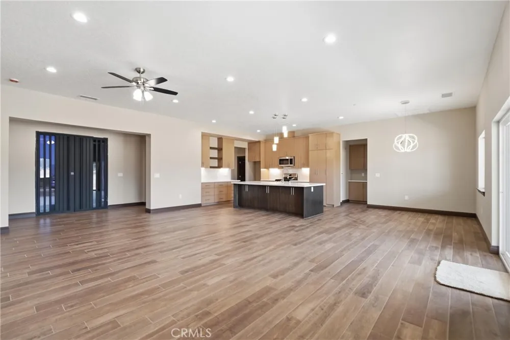 23505 Del Oro Road Apple Valley, CA 92308