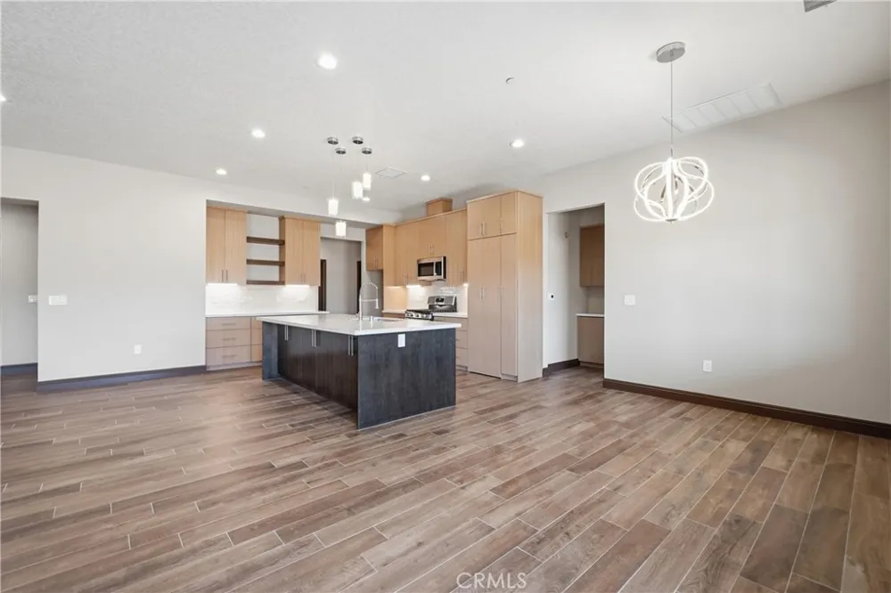 23505 Del Oro Road Apple Valley, CA 92308