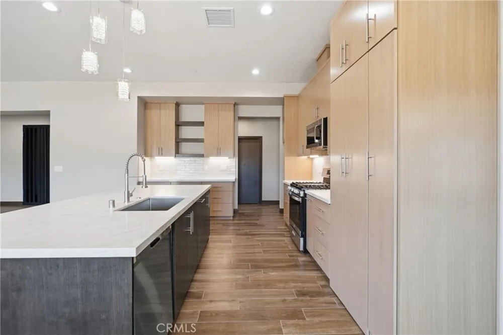 23505 Del Oro Road Apple Valley, CA 92308