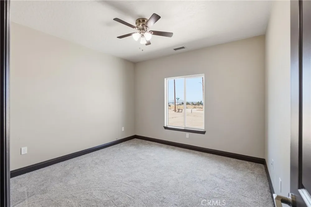 23505 Del Oro Road Apple Valley, CA 92308