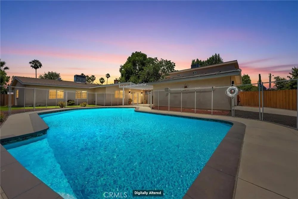 7656 Lasaine Northridge, CA 91325