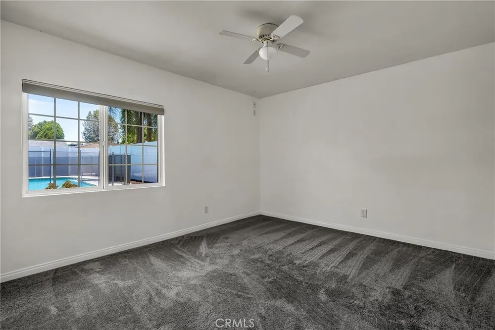 7656 Lasaine Northridge, CA 91325