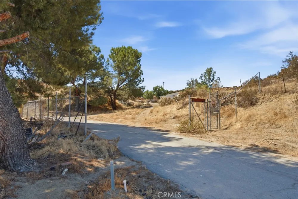22701 Juniper Flats Nuevo, CA 92567