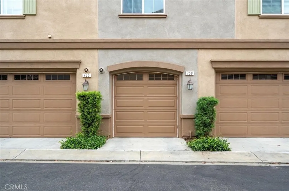 758 E Matchwood Azusa, CA 91702