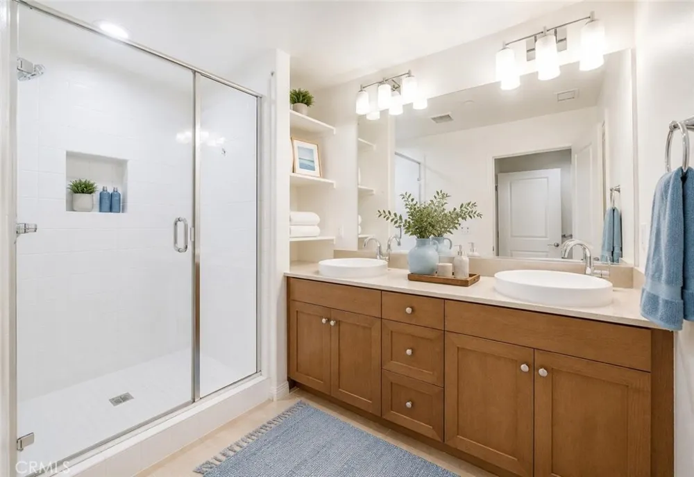 758 E Matchwood Azusa, CA 91702