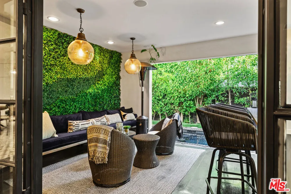 3159 Thatcher Avenue Marina del Rey, CA 90292