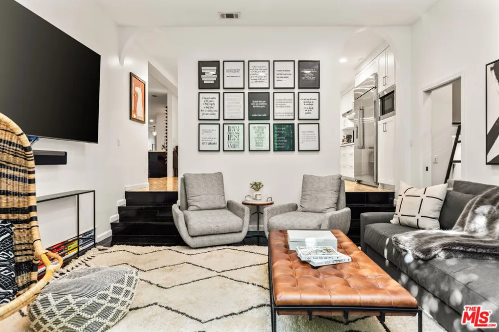 3159 Thatcher Avenue Marina del Rey, CA 90292