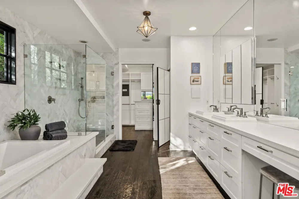 3159 Thatcher Avenue Marina del Rey, CA 90292