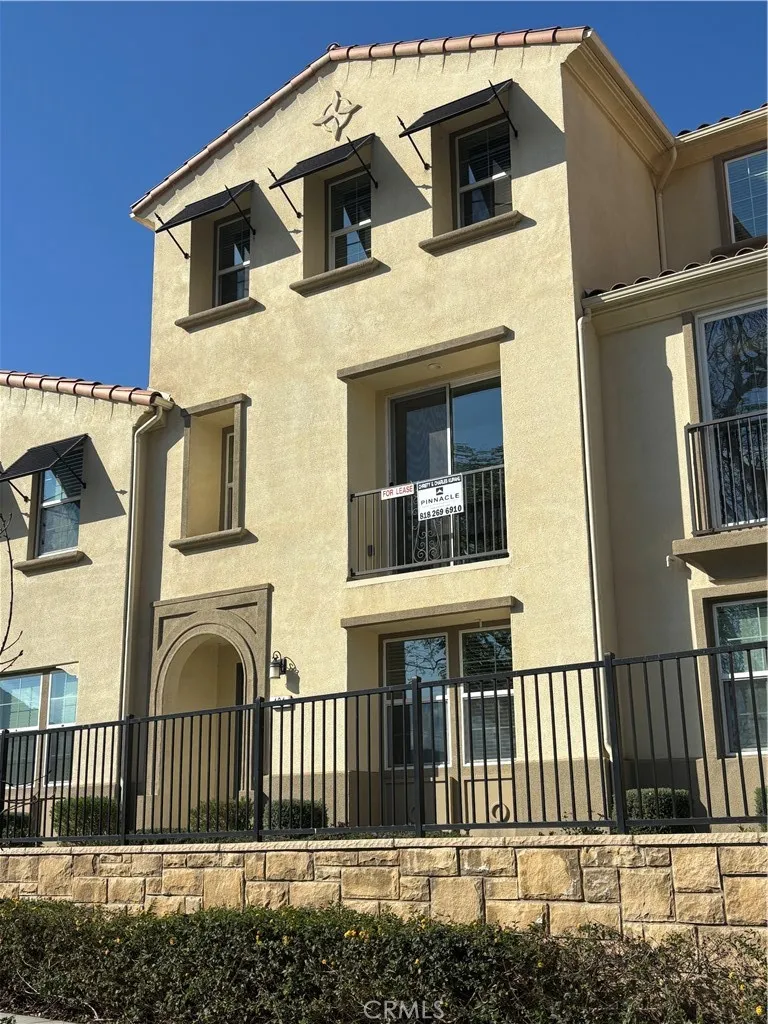 421 Camino Ruiz Camarillo, CA 93012