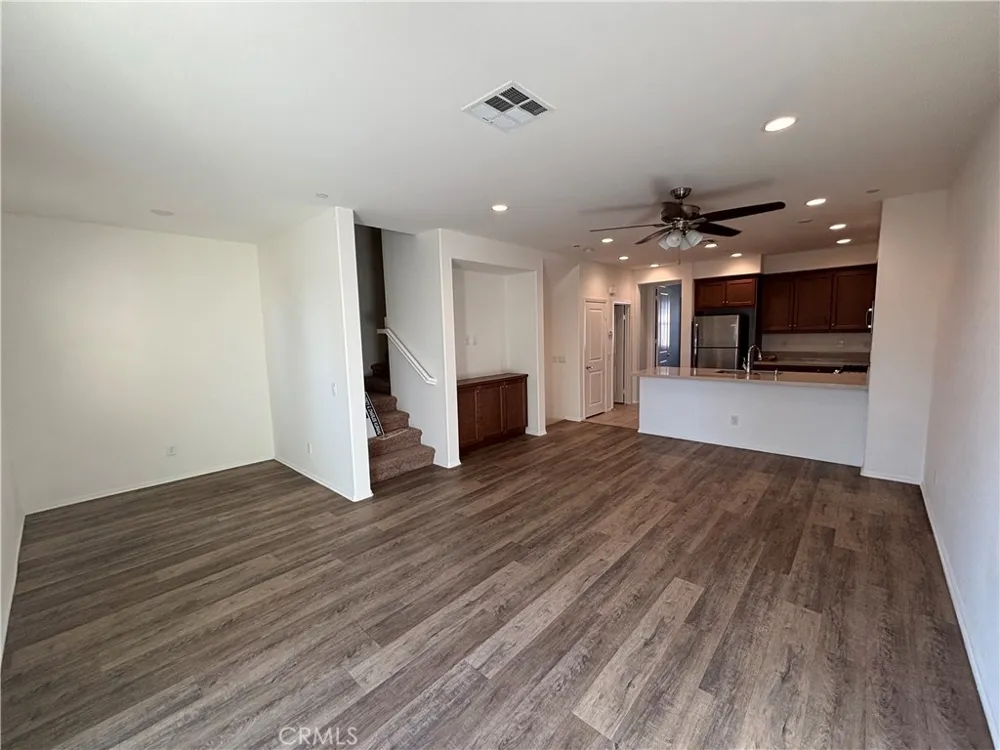 421 Camino Ruiz Camarillo, CA 93012