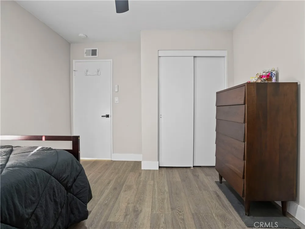 1112 E Avenue J4 Lancaster, CA 93535