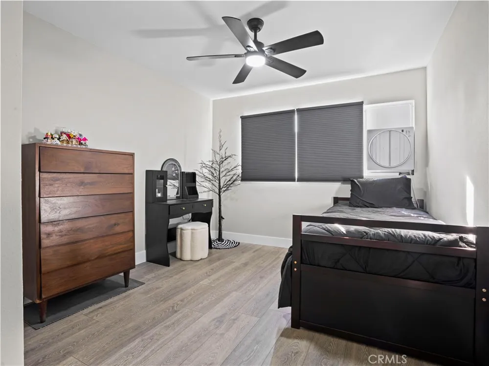 1112 E Avenue J4 Lancaster, CA 93535
