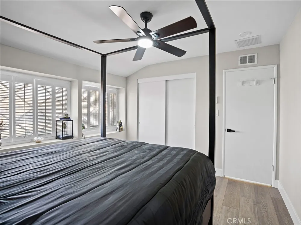 1112 E Avenue J4 Lancaster, CA 93535