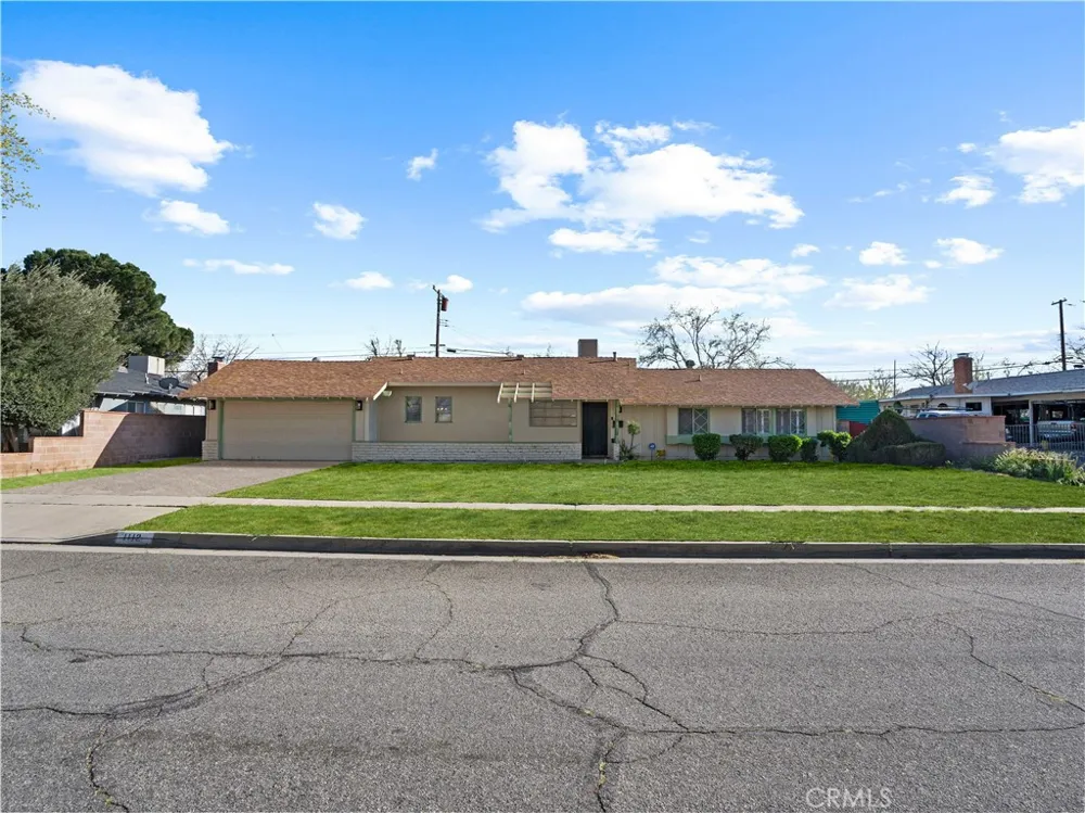 1112 E Avenue J4 Lancaster, CA 93535