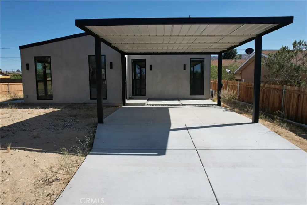 61523 Capilla Drive Joshua Tree, CA 92252