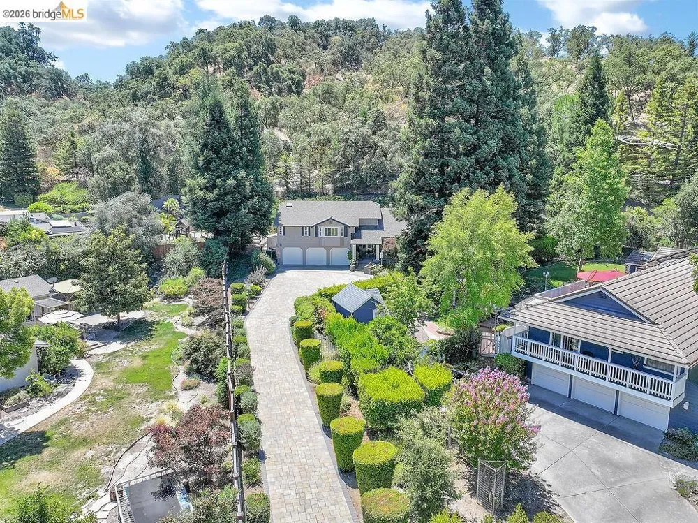 2090 Pebble Dr Alamo, CA 94507