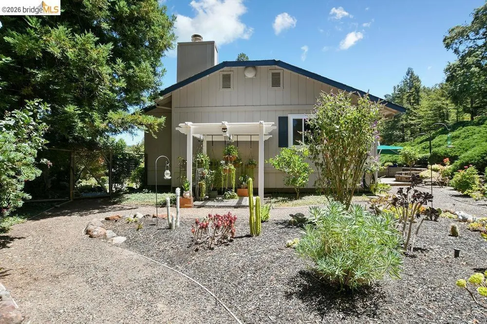 2090 Pebble Dr Alamo, CA 94507