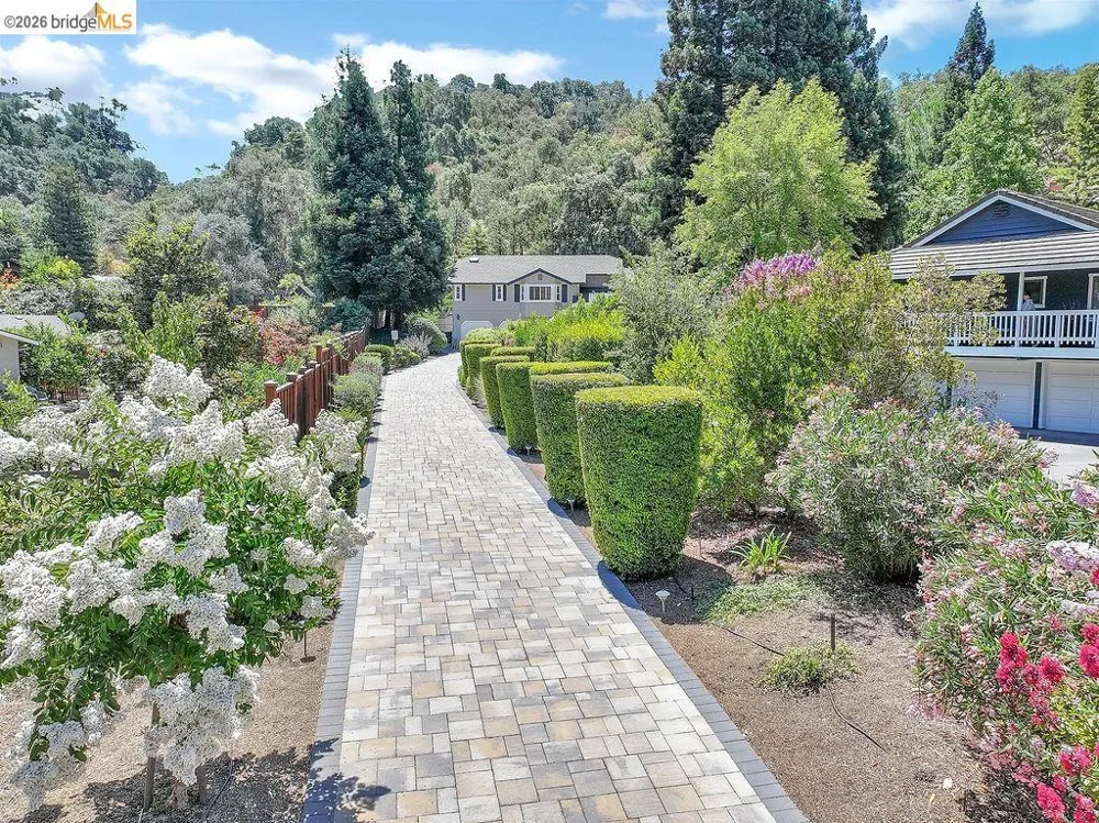 2090 Pebble Dr Alamo, CA 94507