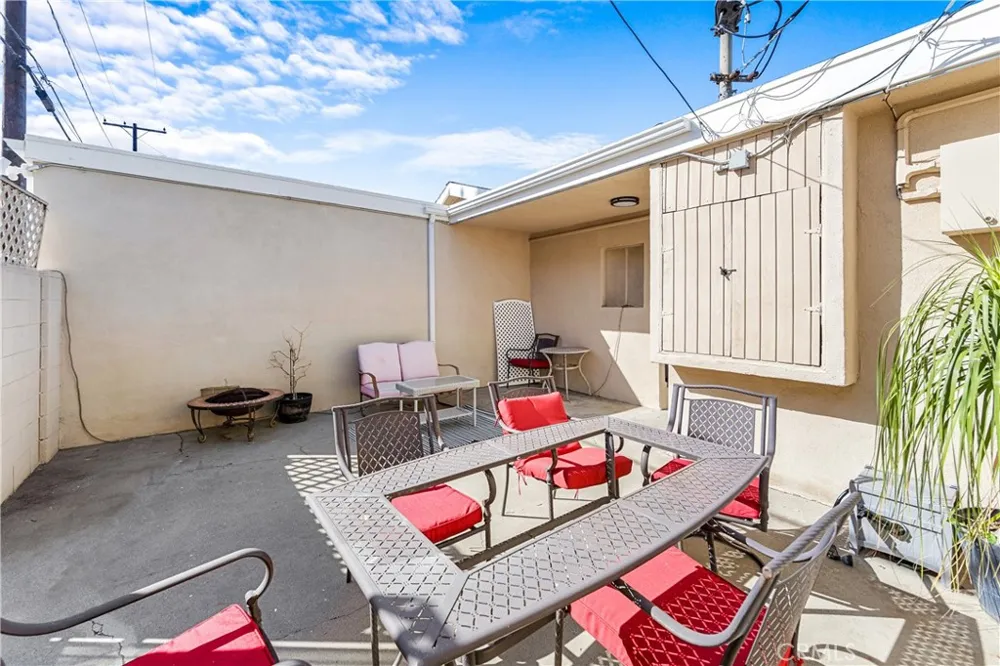 5932 Santa Barbara Avenue E #B Garden Grove, CA 92845