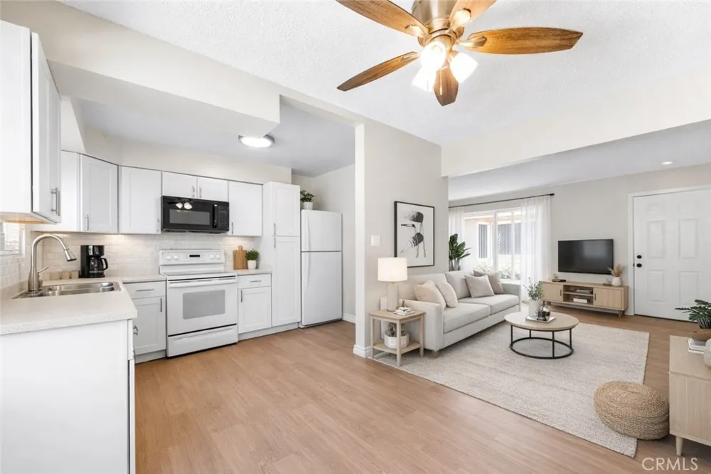 5932 Santa Barbara Avenue E #B Garden Grove, CA 92845