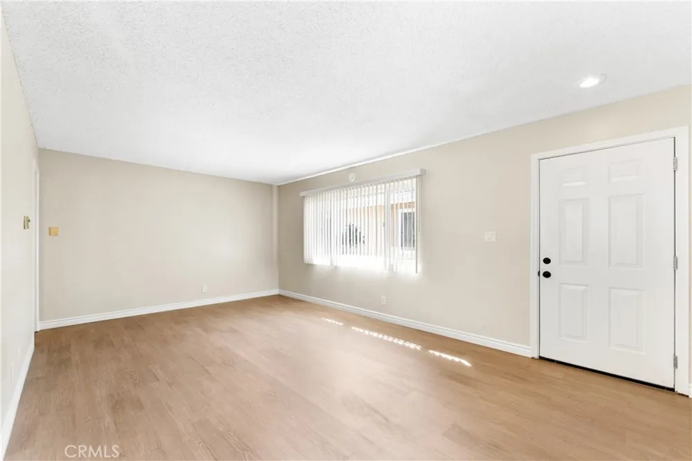 5932 Santa Barbara Avenue E #B Garden Grove, CA 92845