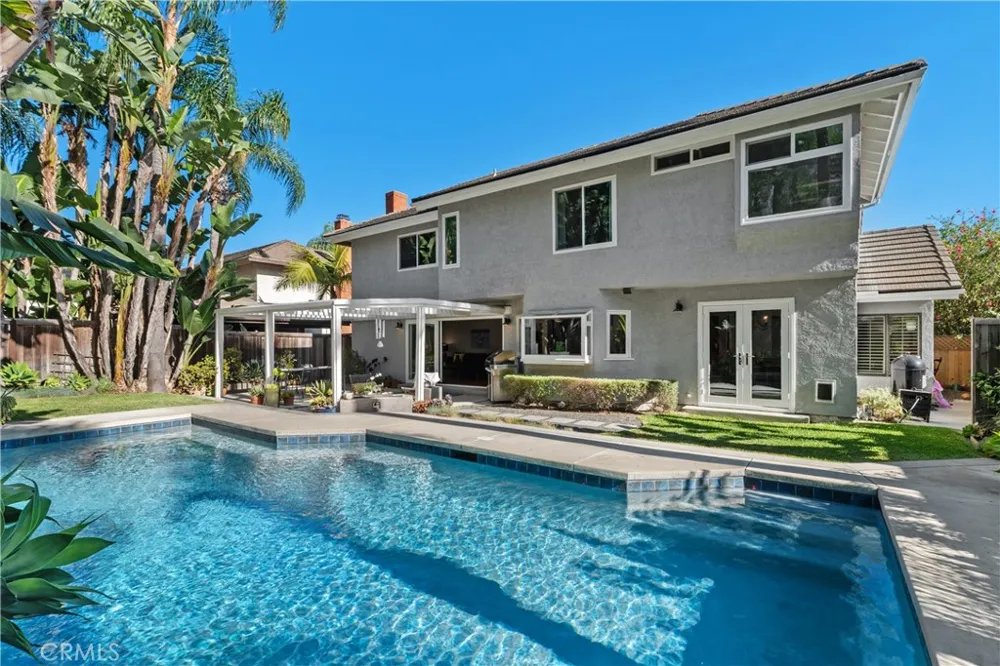 25685 La Cima Laguna Niguel, CA 92677