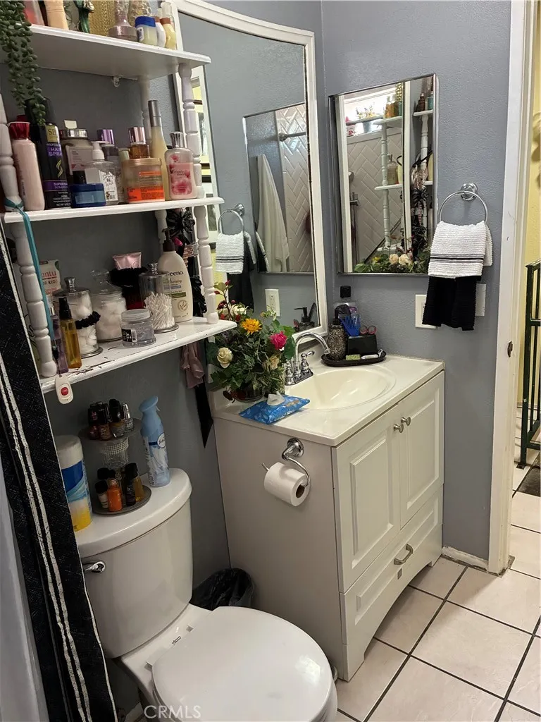 124 E Merrill Rialto, CA 92376
