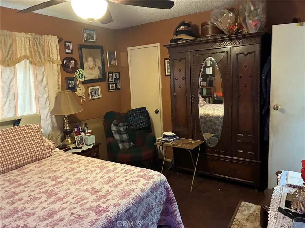 124 E Merrill Rialto, CA 92376