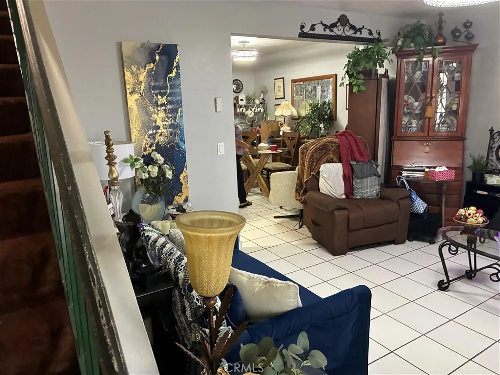 124 E Merrill Rialto, CA 92376