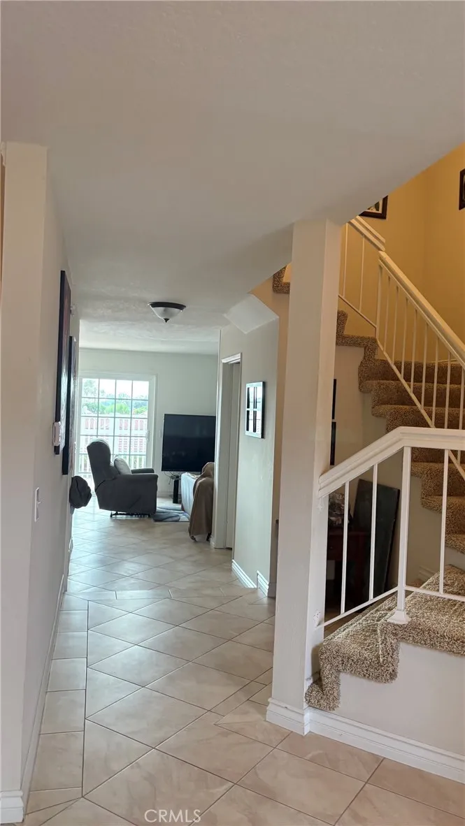 21211 Serra Vista Lake Forest, CA 92630