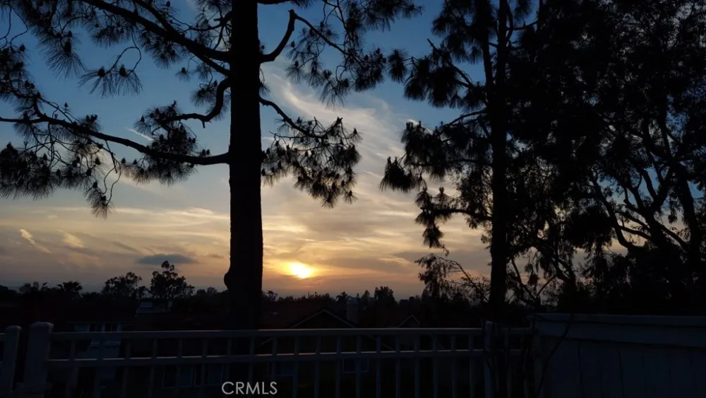 21211 Serra Vista Lake Forest, CA 92630