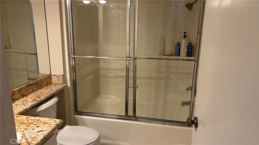 21211 Serra Vista Lake Forest, CA 92630