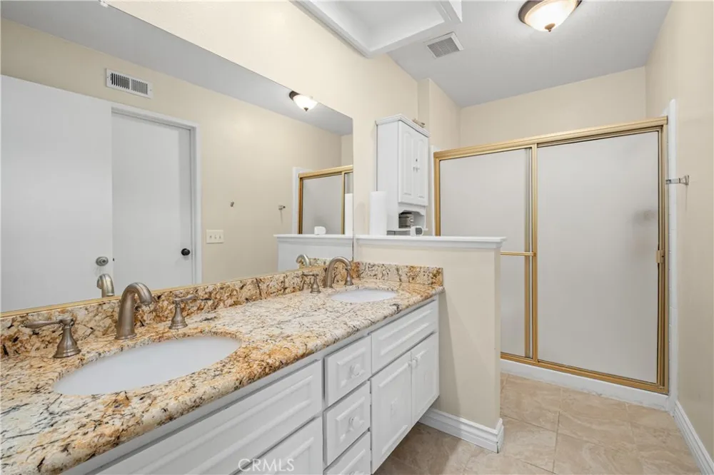 21211 Serra Vista Lake Forest, CA 92630