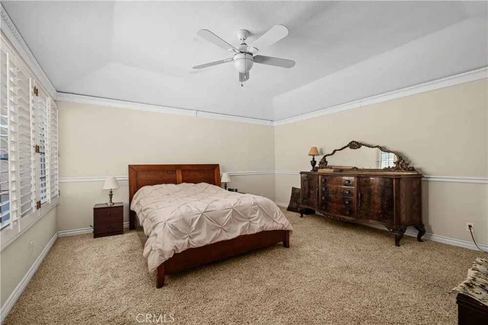21211 Serra Vista Lake Forest, CA 92630