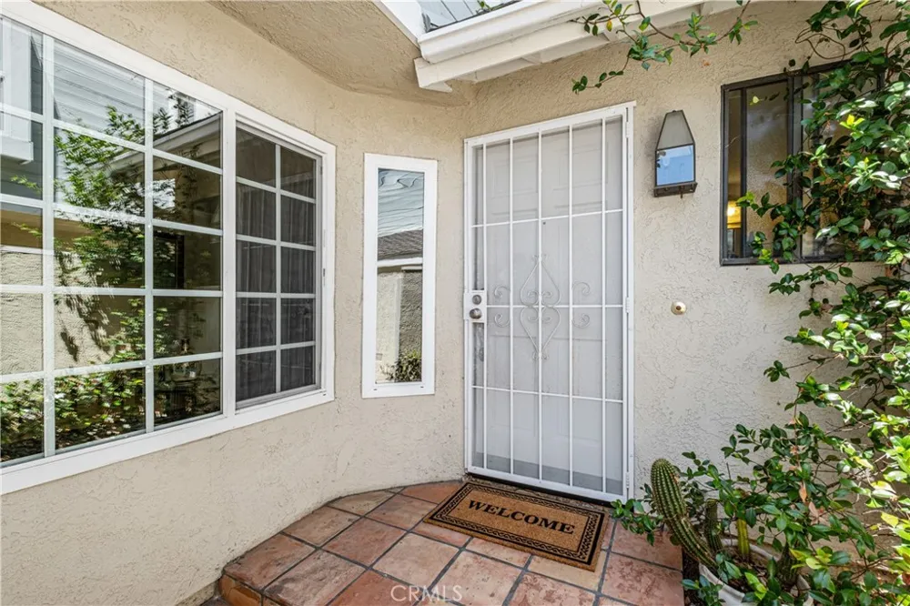 21211 Serra Vista Lake Forest, CA 92630