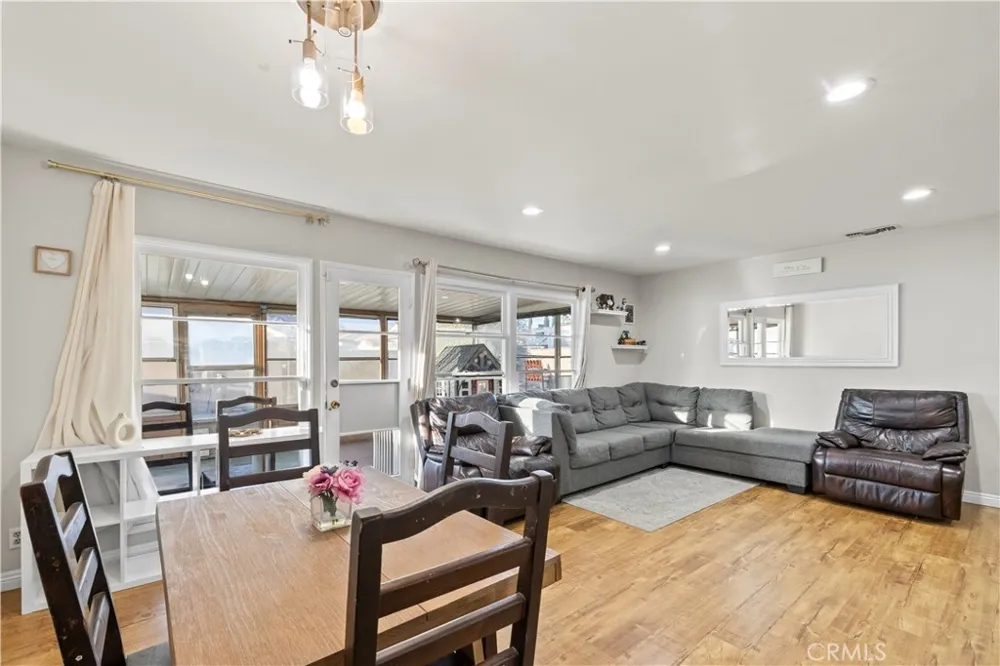 4770 San Bernardino Montclair, CA 91763