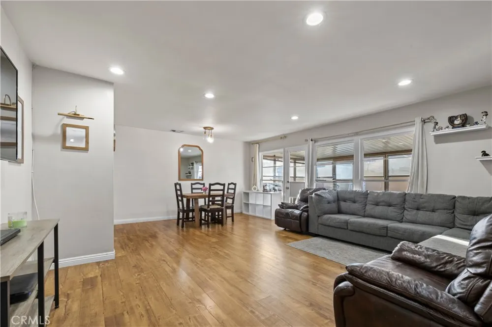 4770 San Bernardino Montclair, CA 91763