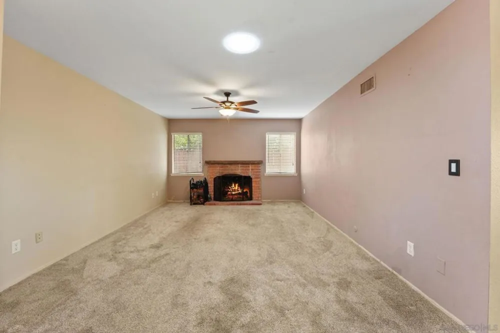 1802 Pamela Ln Escondido, CA 92026
