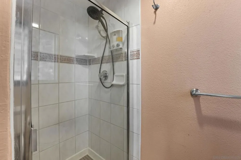 1802 Pamela Ln Escondido, CA 92026