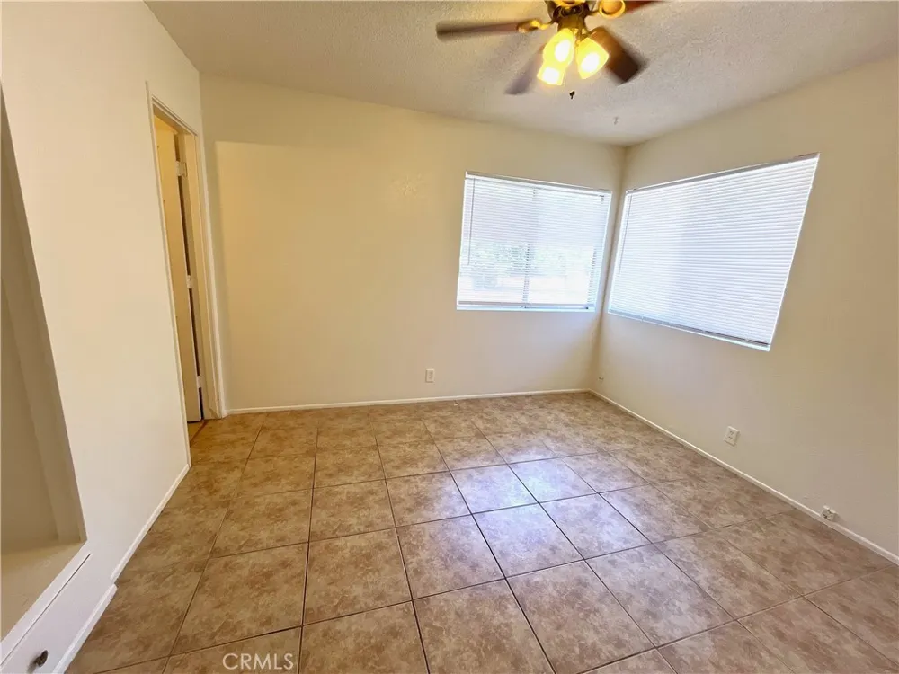 1955 E Devonshire Avenue #1 Hemet, CA 92544