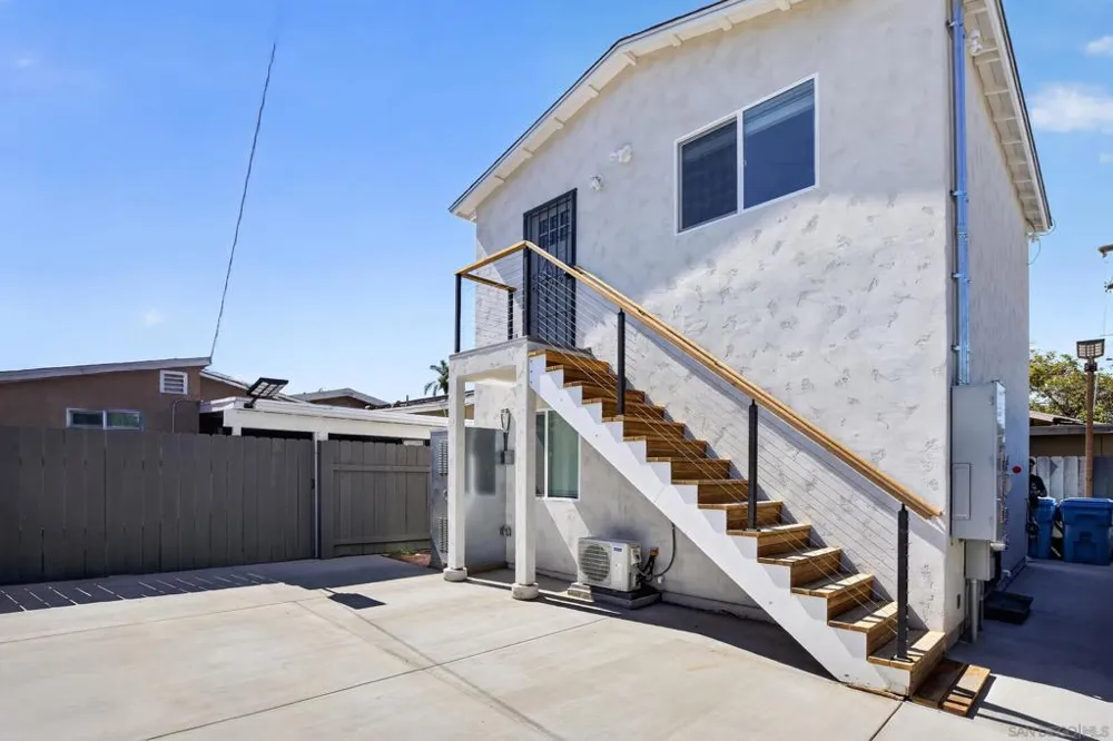 4131 45th St #2 San Diego, CA 92105