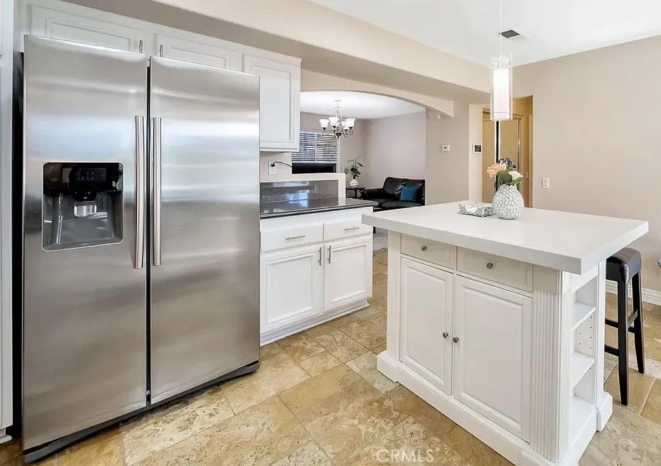 34 Santa Monica Aliso Viejo, CA 92656