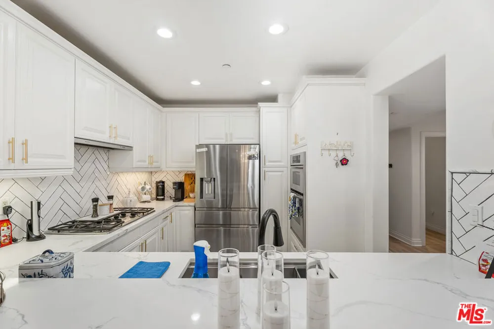 1000 E Ocean Boulevard #104 Long Beach, CA 90802