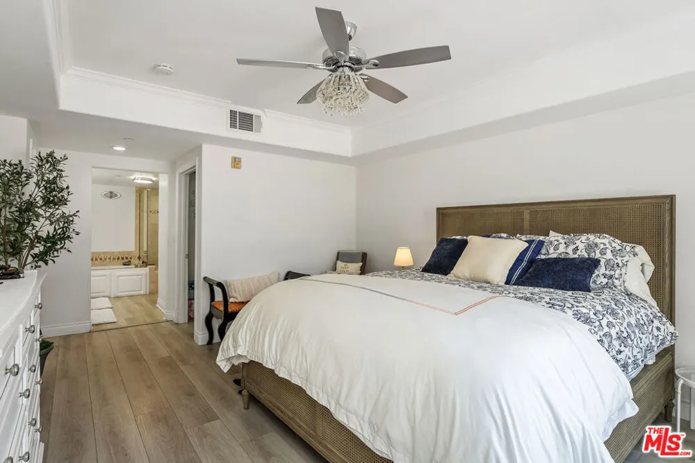 1000 E Ocean Boulevard #104 Long Beach, CA 90802