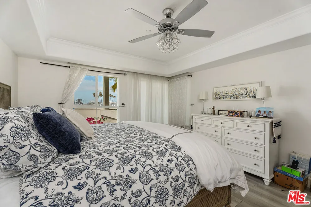 1000 E Ocean Boulevard #104 Long Beach, CA 90802