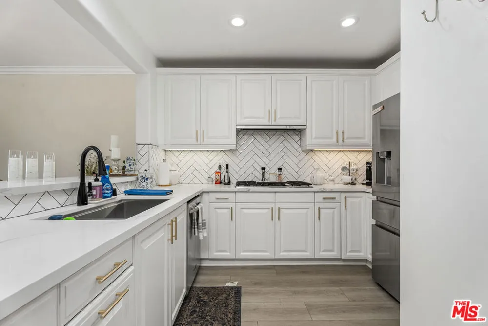 1000 E Ocean Boulevard #104 Long Beach, CA 90802