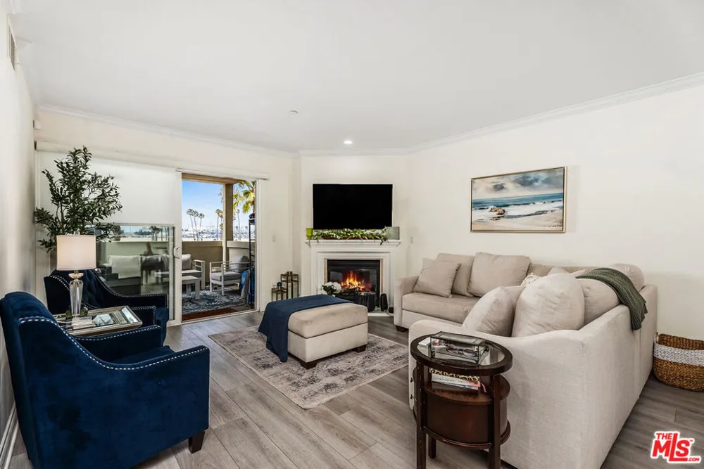 1000 E Ocean Boulevard #104 Long Beach, CA 90802