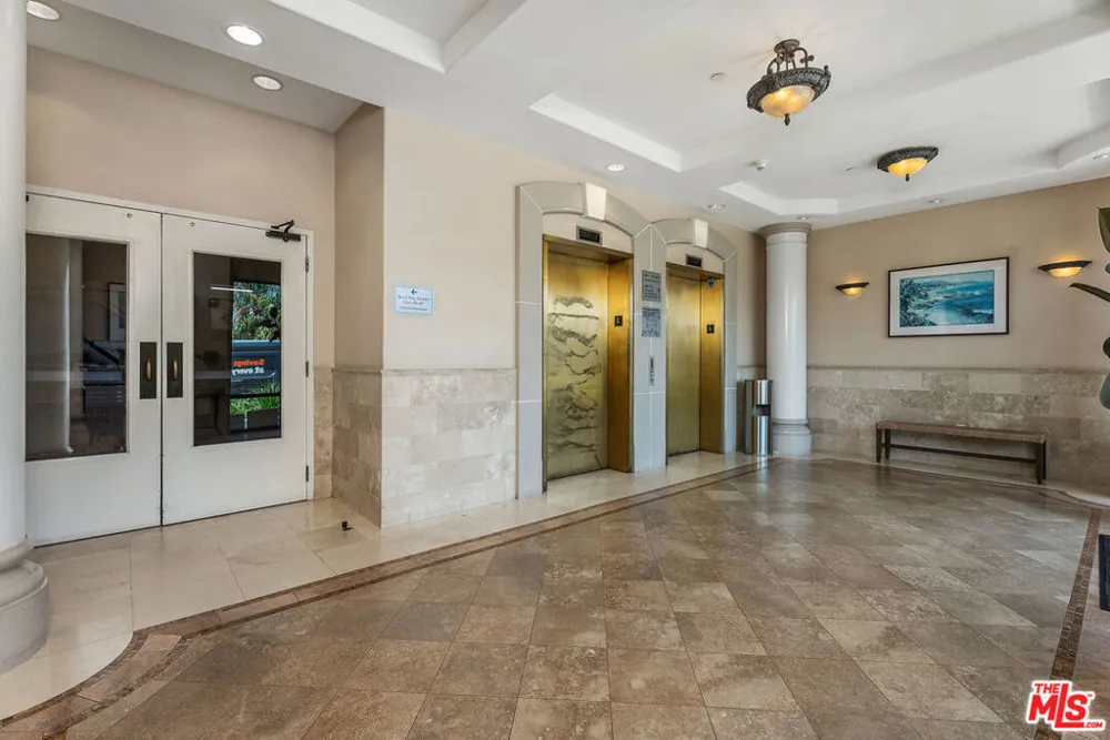 1000 E Ocean Boulevard #104 Long Beach, CA 90802