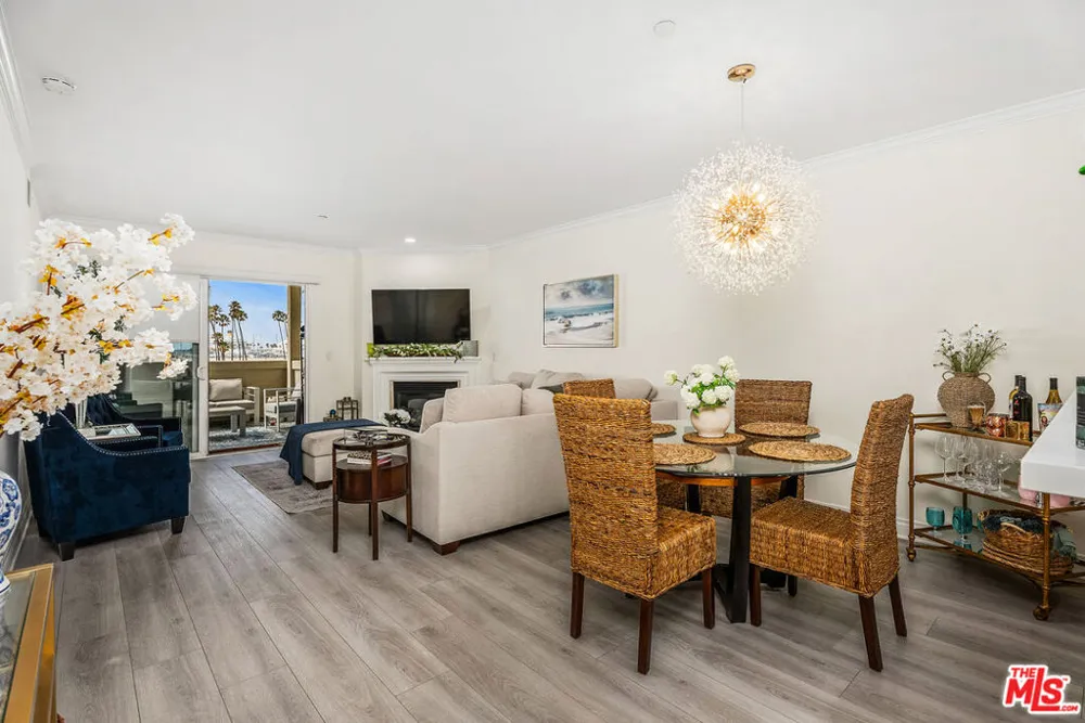 1000 E Ocean Boulevard #104 Long Beach, CA 90802