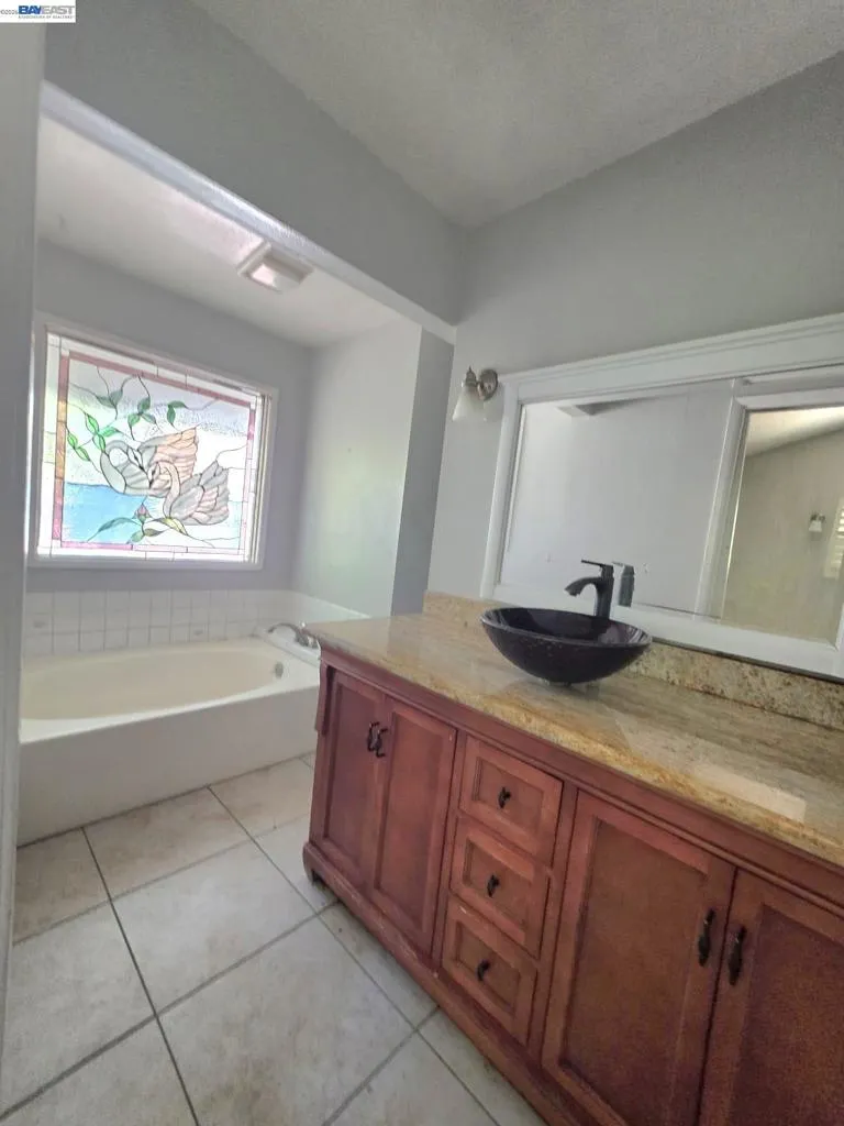 409 Avalon Way Suisun City, CA 94585